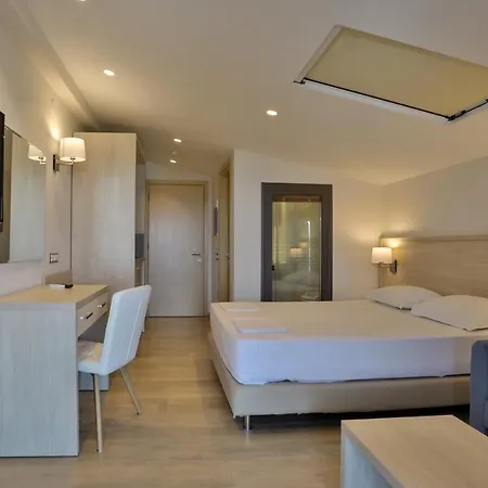 Alarzo Rooms Paralia Katerinis Exterior photo